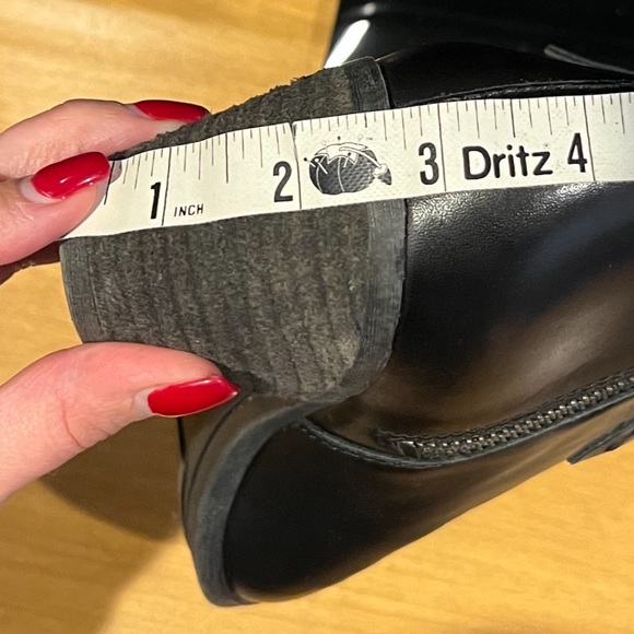 FRYE BLACK LEATHER ANKLE BOOTIES - Picture 7 of 9